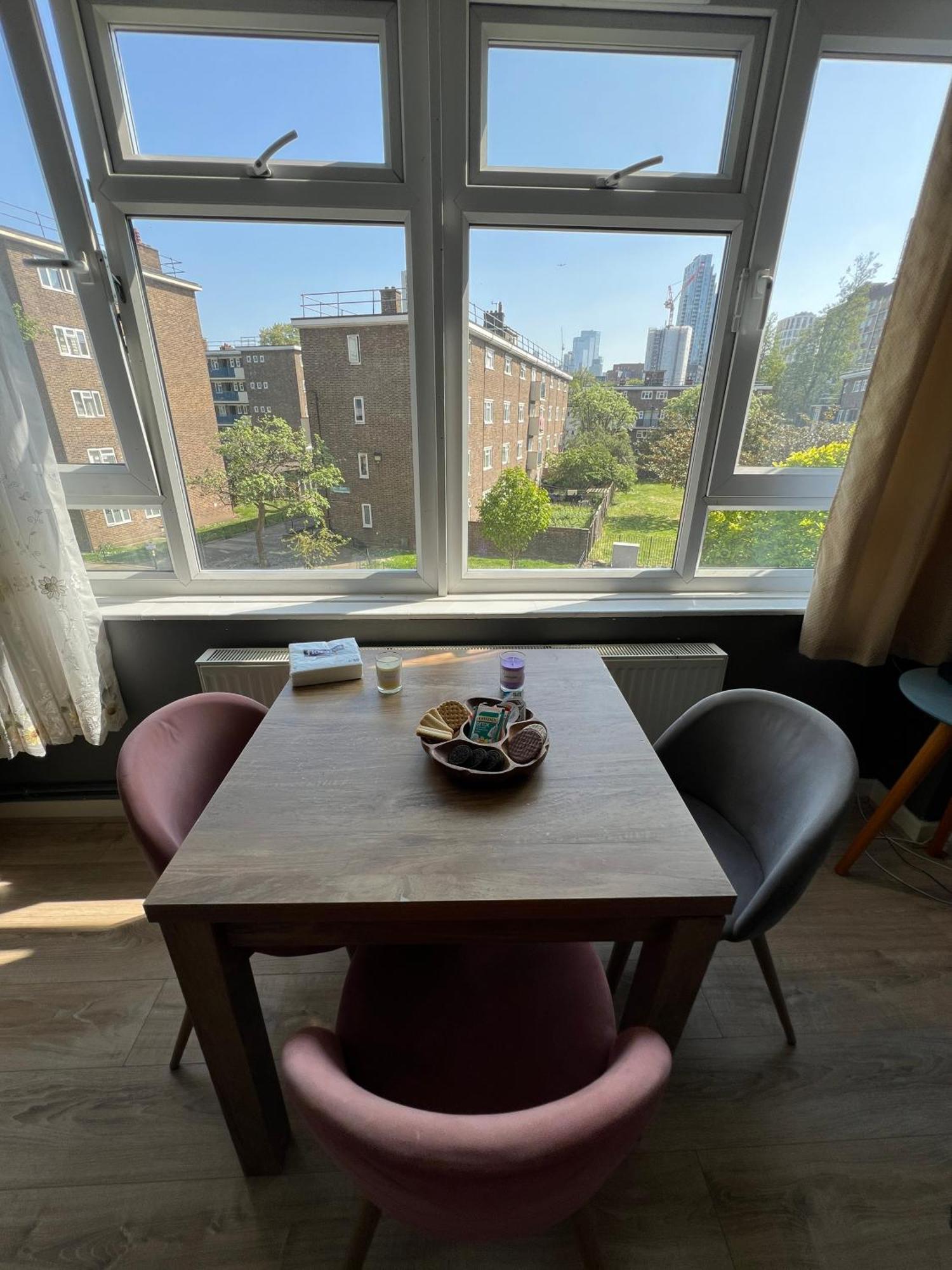 One Bed Flat In Centre Of